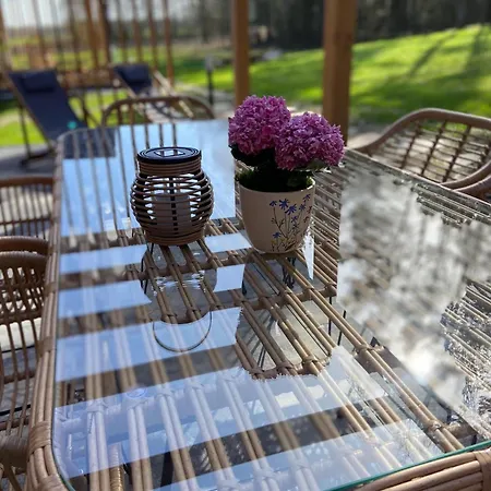 Szumi Rosa Вилла